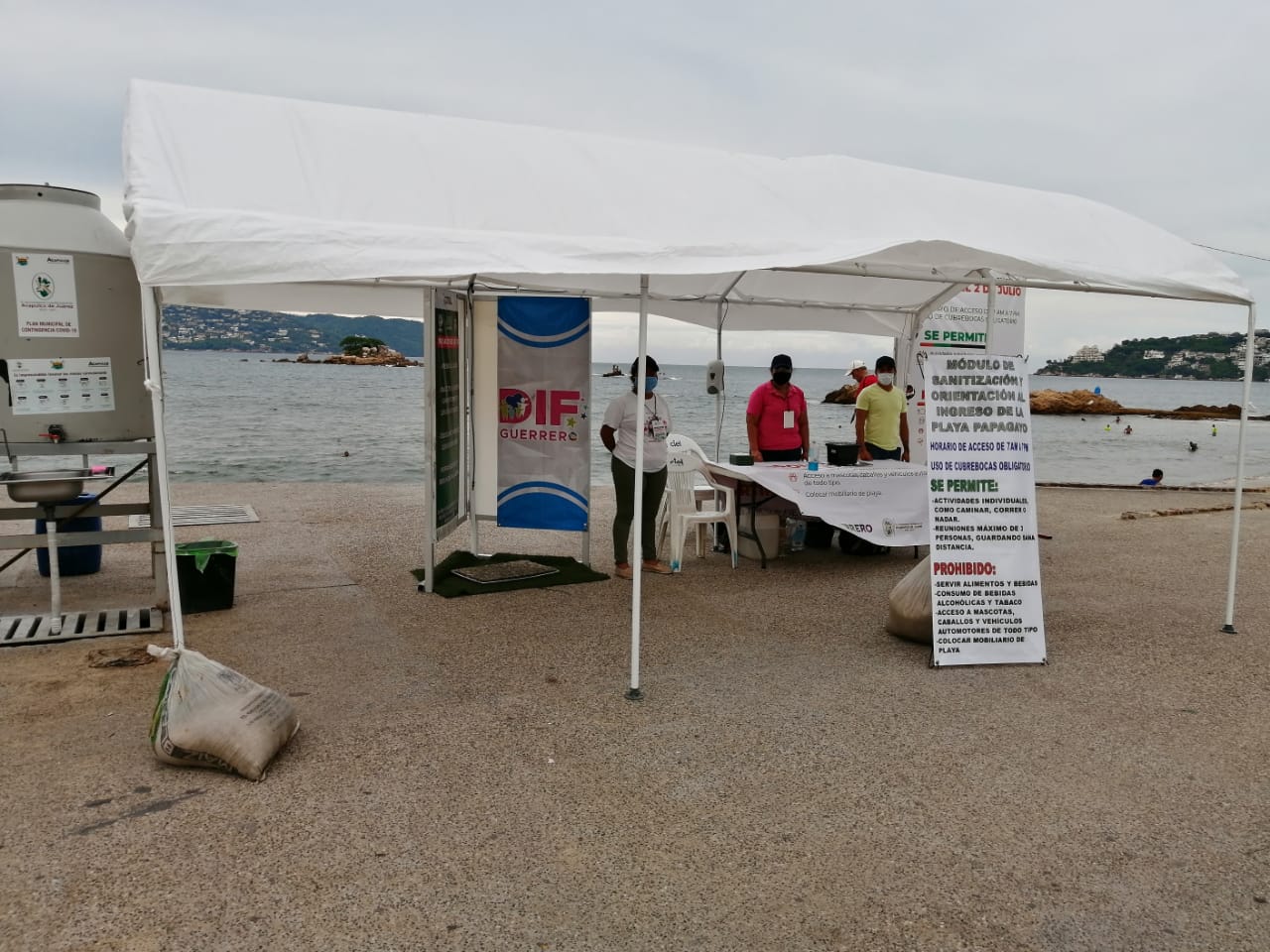 Instala Gobierno del Estado  filtros sanitarios en 65 playas de Acapulco