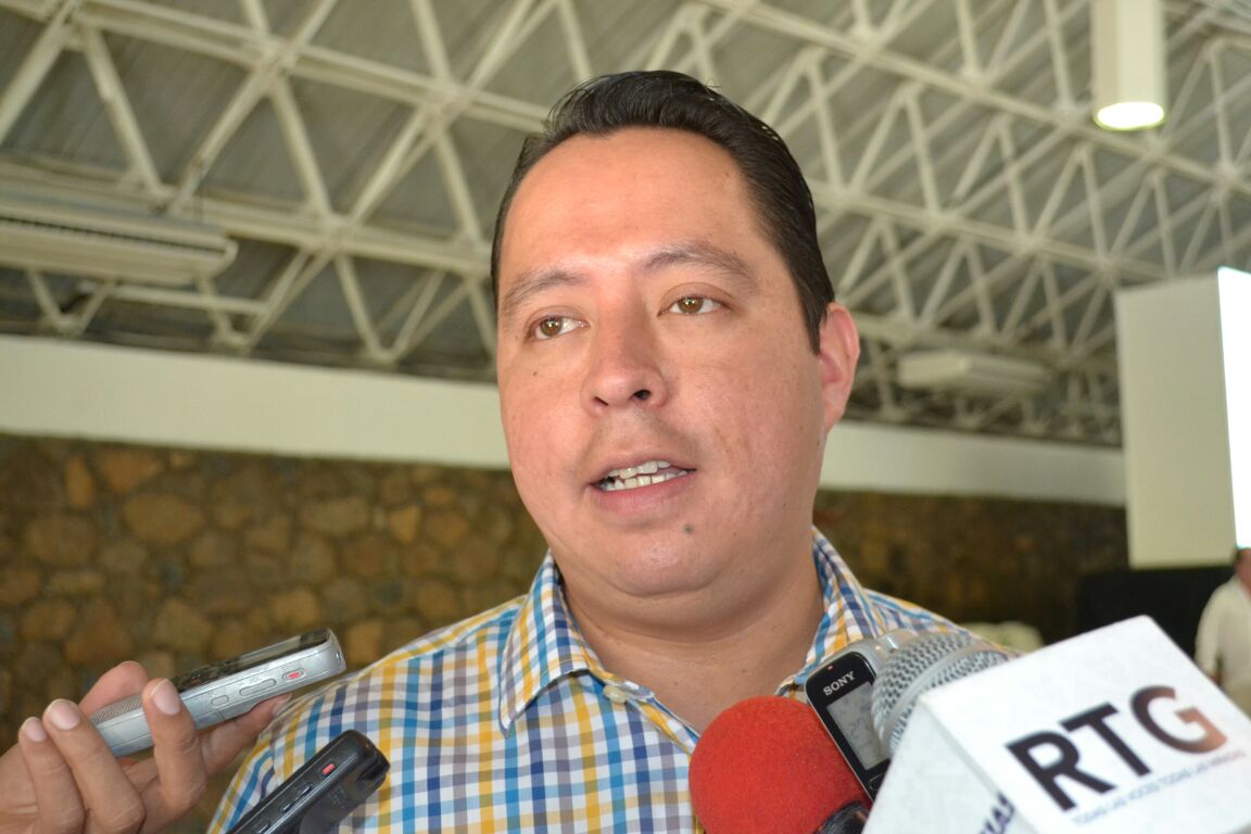 Propone Jorge Salgado Ley para proteger a personal médico
