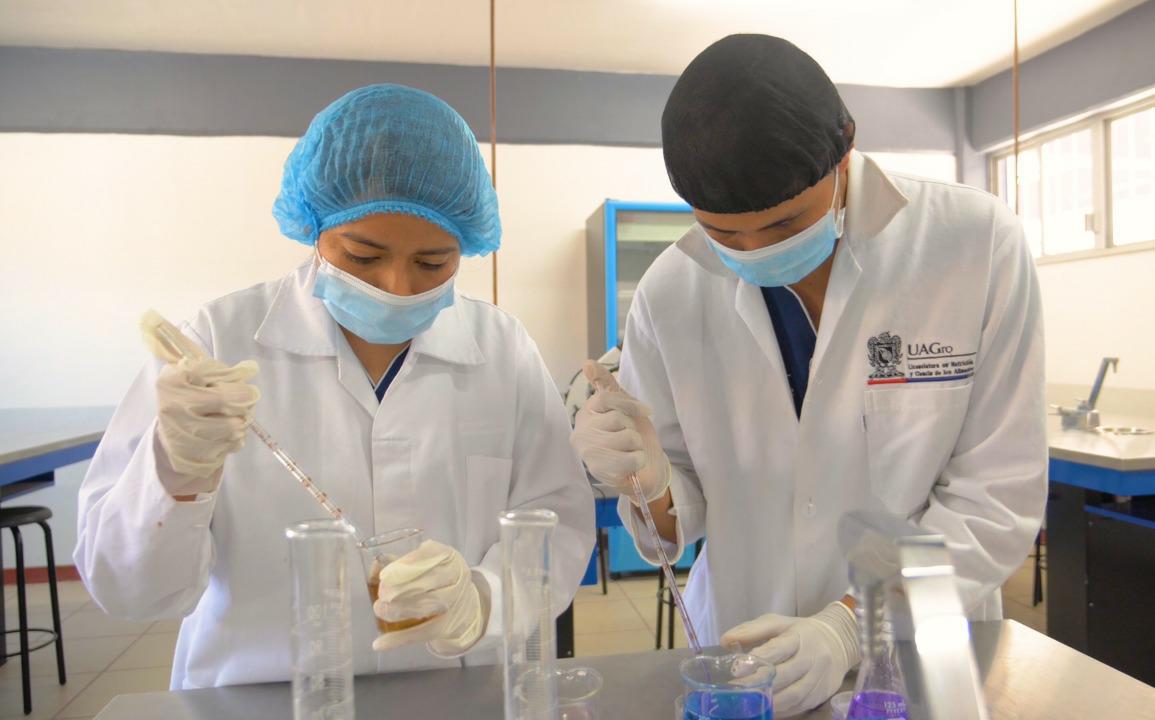 Acredita Conacyt otros 8 posgrados en la UAGro; llega a 38