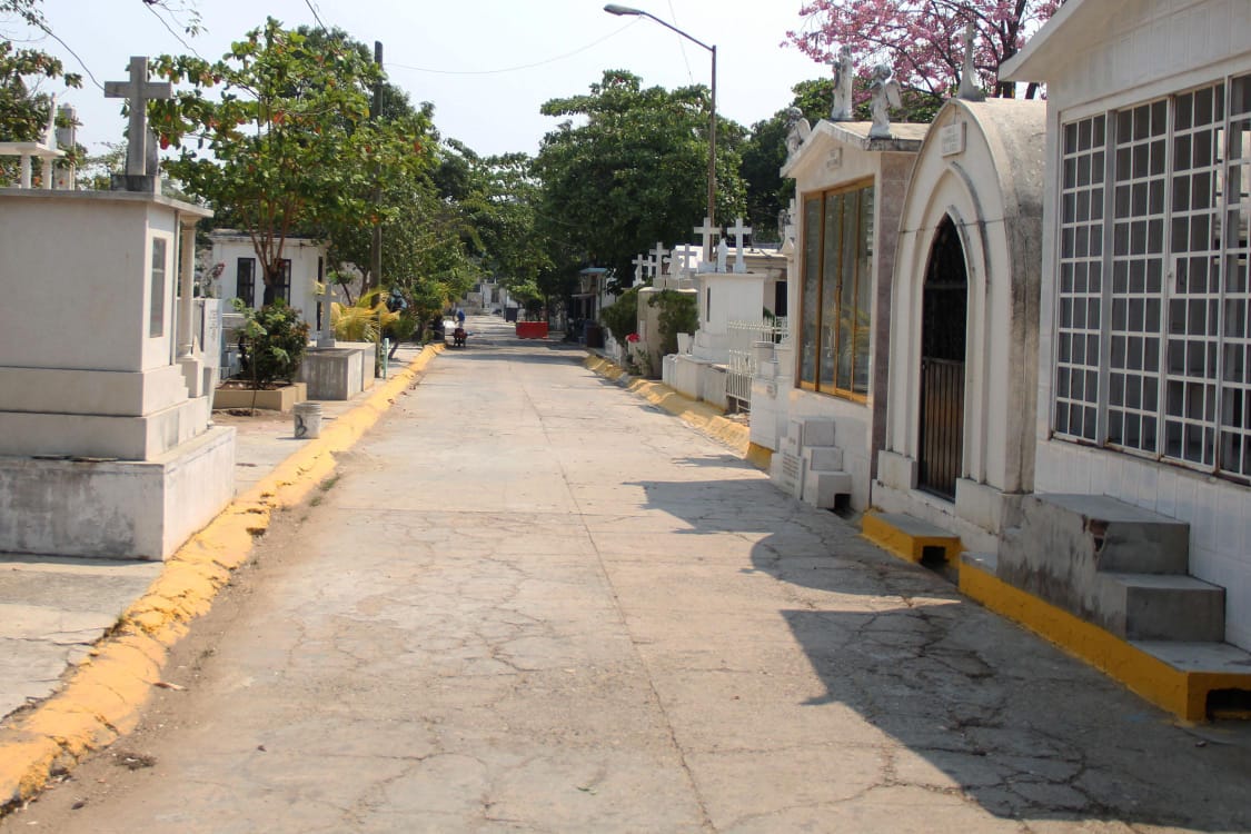 Para evitar covid, cierran panteones de Acapulco por lo que resta de 2020…