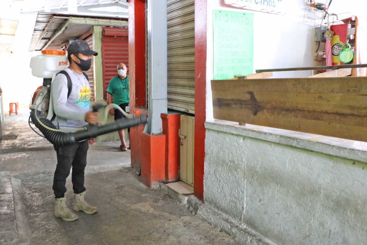 Refuerzan medidas sanitarias en los 58 mercados de Acapulco