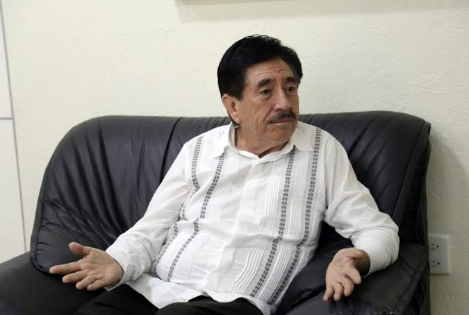 Exlíder del Congreso, Antonio Helguera de Morena, dio contratos irregulares por $835 mil, exhibe priista