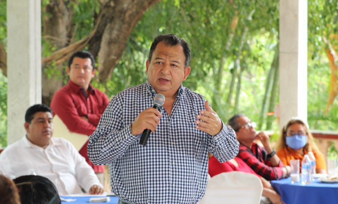Voy arriba en las encuestas, voy a ganar y voy a gobernar con militantes de Morena: Walton