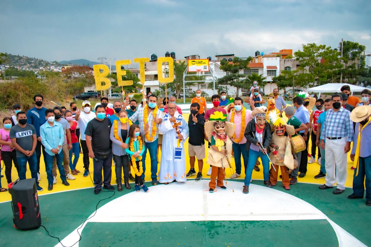 Agradecen a Beto Catalán obras; «lo queremos ver en la contienda electoral»