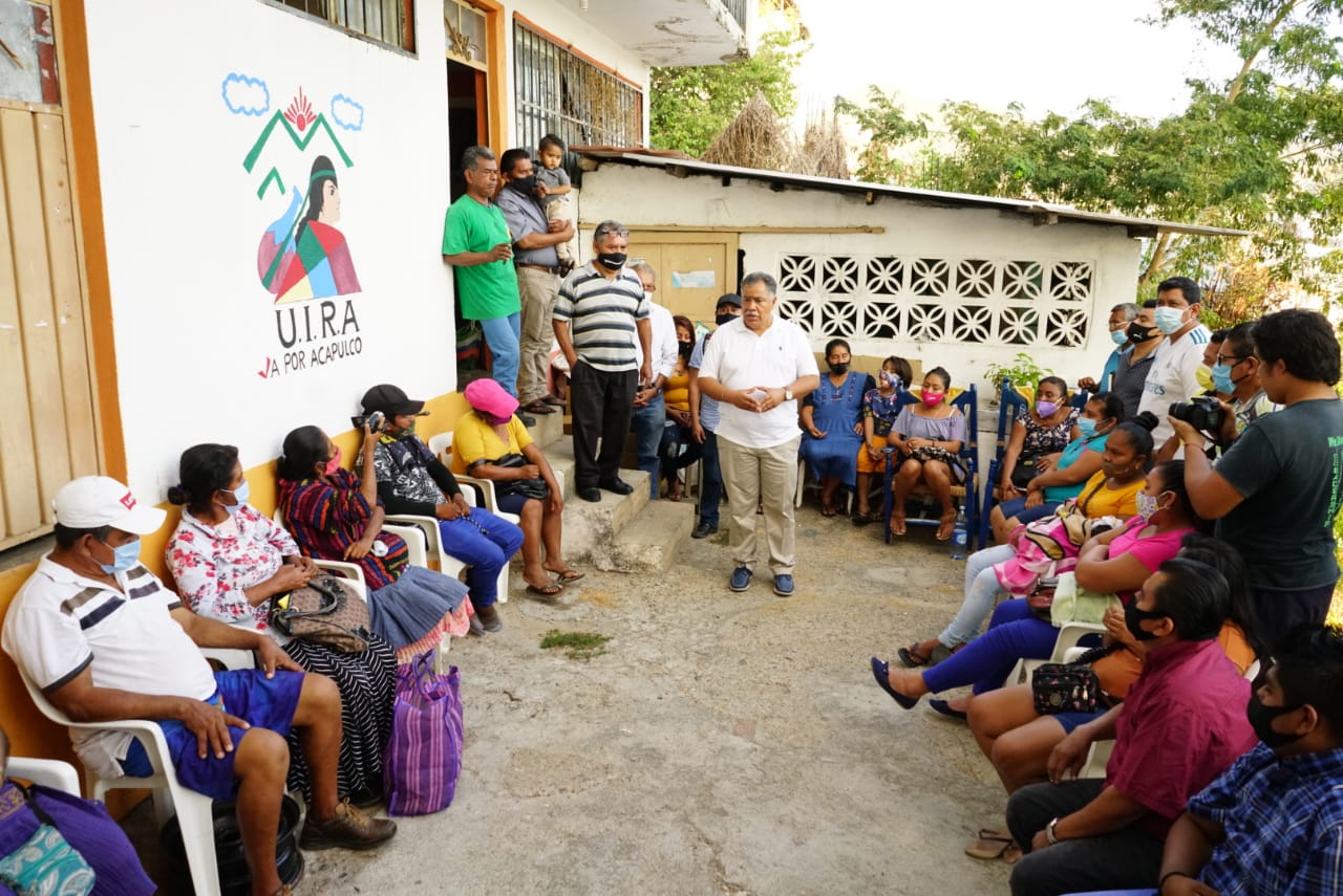 Indígenas radicados en Acapulco dan respaldo a Víctor Aguirre