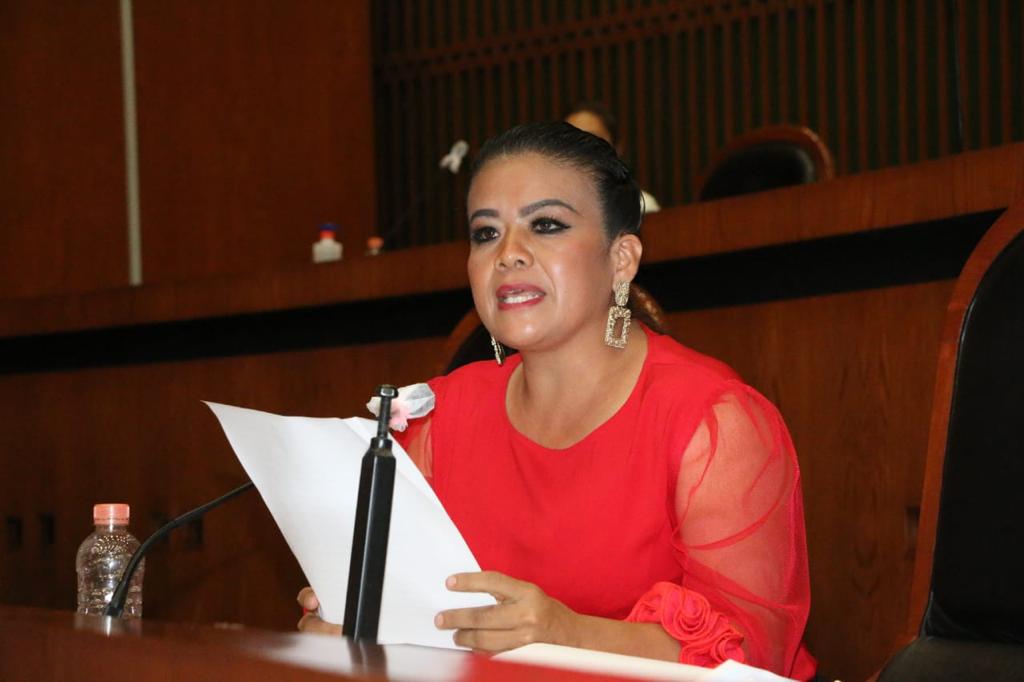 Pagar deudas con el ISSSPEG, pide diputada Norma Otilia a Ayuntamientos