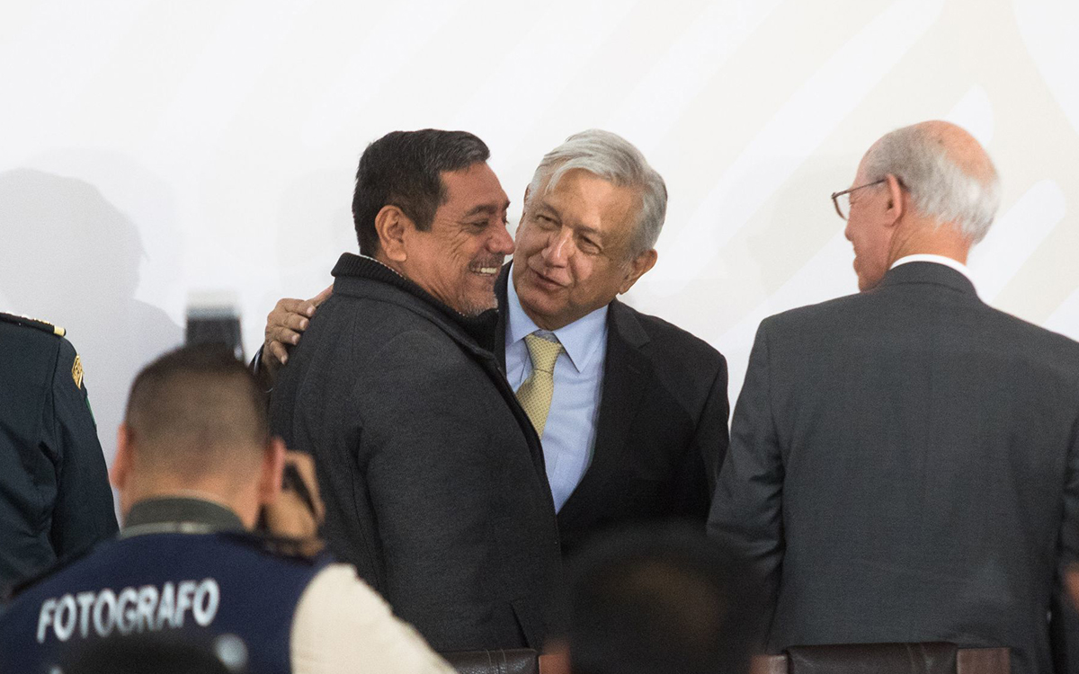 VIDEO | Protestas contra Félix, «feminismo simulado»: AMLO