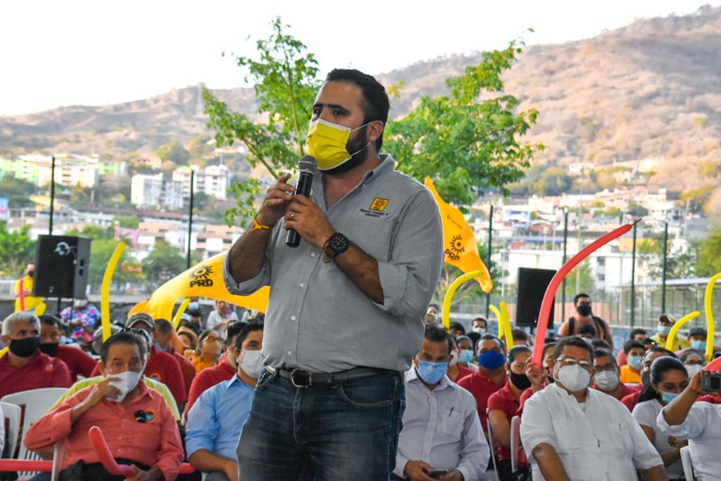 La democracia, la ley y las mujeres deben de respetarse: PRD