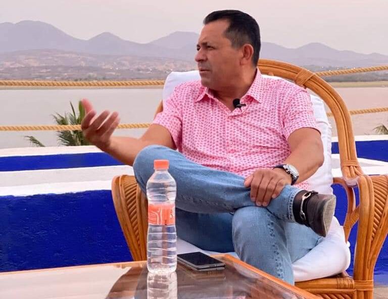 Pide Pedro Segura parar «encuestitis»