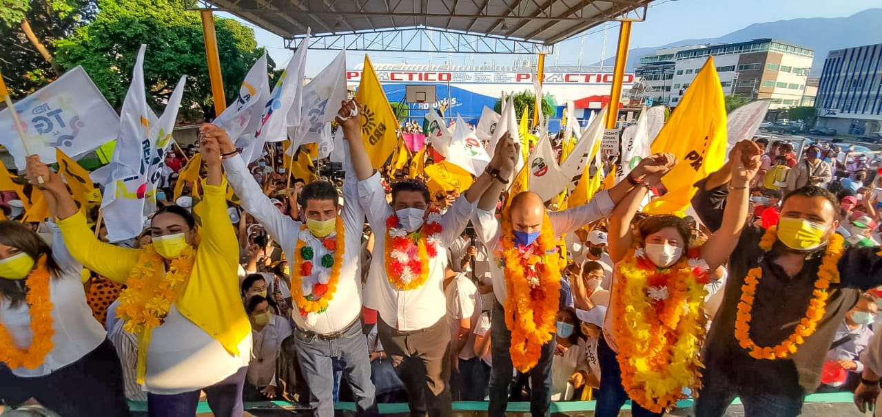 Nuevo panteón y central de abastos, compromiso de Alejandro Arcos y Mario Moreno