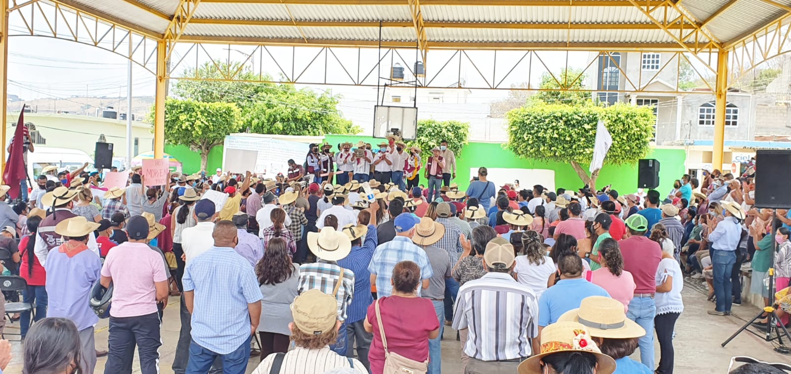Promete Evelyn Salgado atender y erradicar la violencia contra la mujer