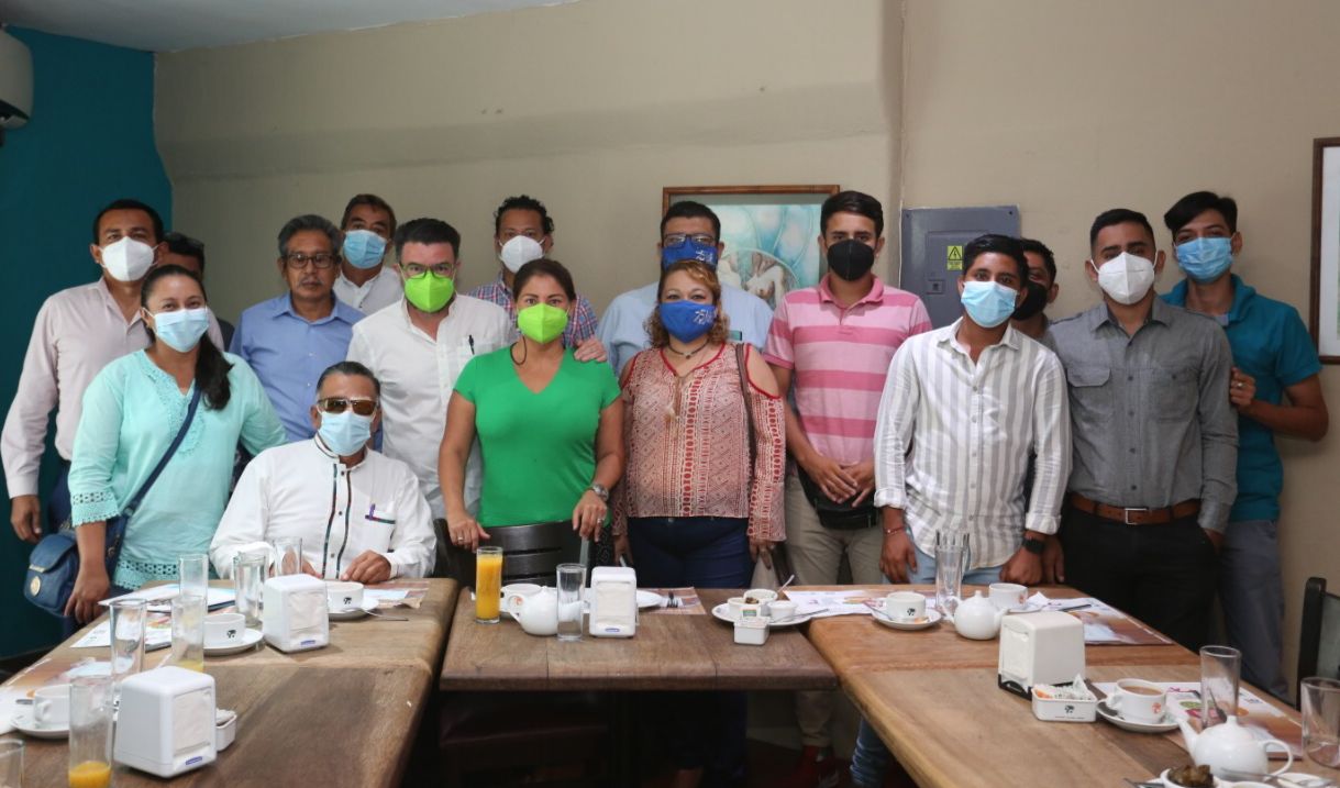 Menos burocracia en Acapulco, más servicios para la gente, mi compromiso: Carabias
