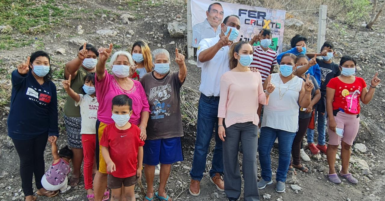 Suma Fer Calixto respaldo de vecinos de las colonias Las Águilas y Las Estrellas