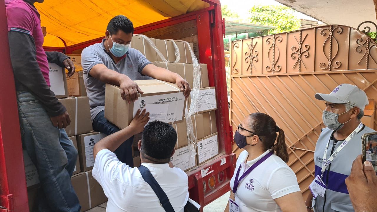 Recibe IEPCGro 8.4 millones de boletas electorales