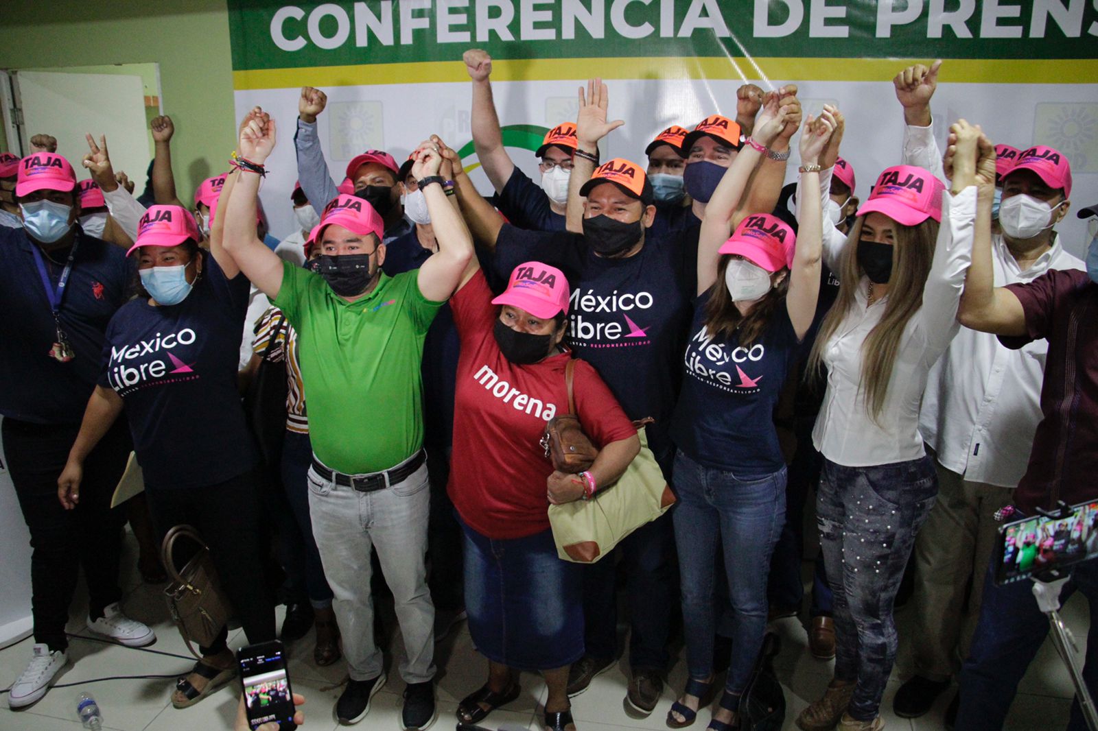 México Libre y militantes de Morena y RSP se suman a Taja