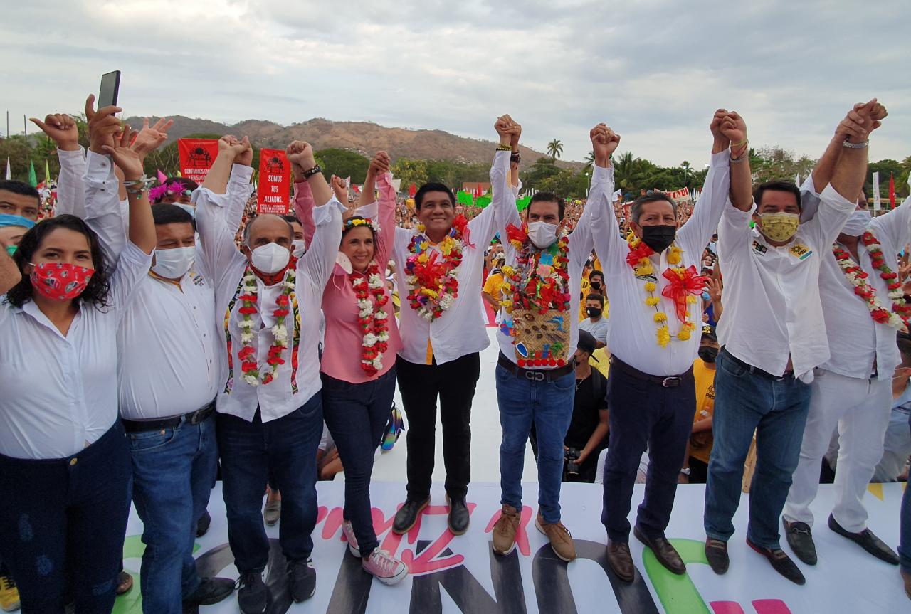 Respalda Añorve a candidatos en Zihuatanejo y Petatlán en sus cierres de campaña