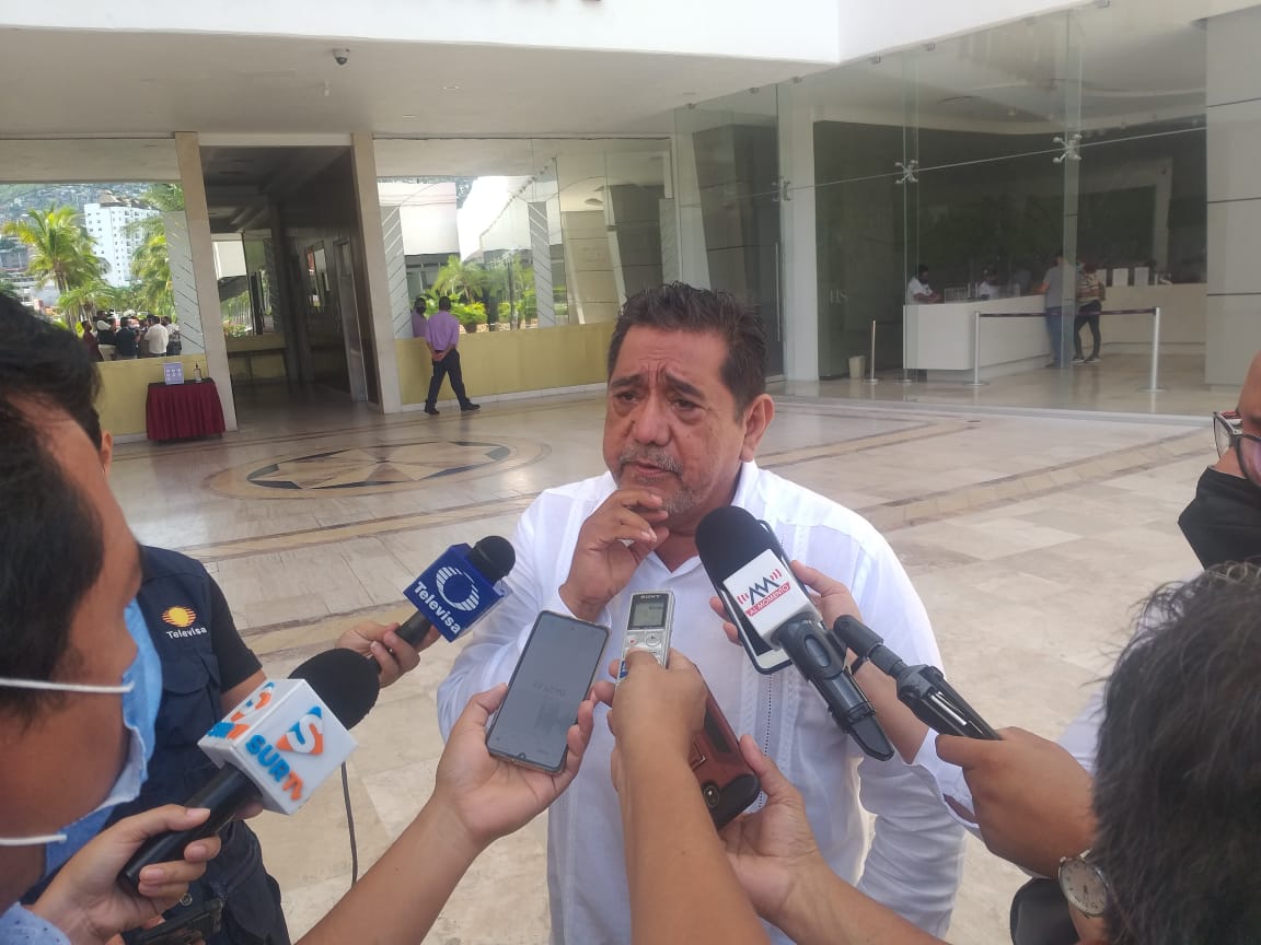Reconoce Félix trabajo de Irma Sandoval