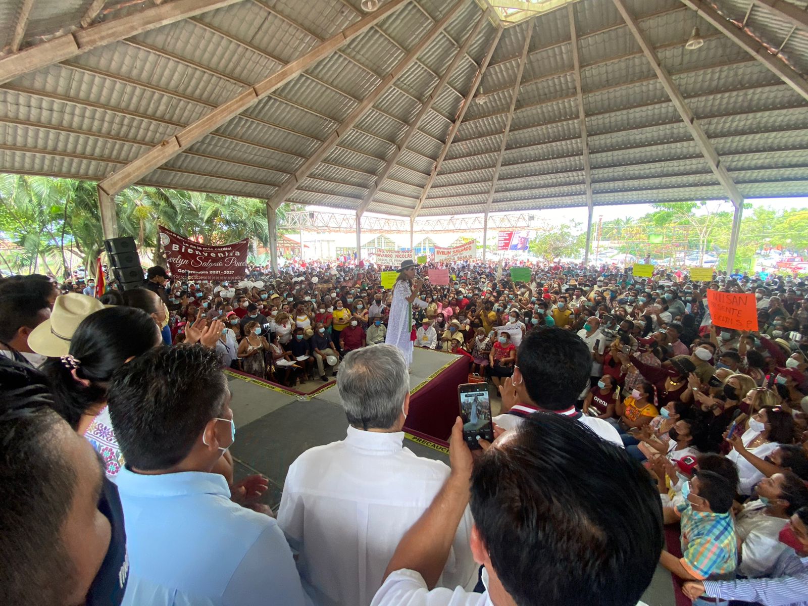 Justicia para los pueblos olvidados y marginados, ofrece Evelyn Salgado