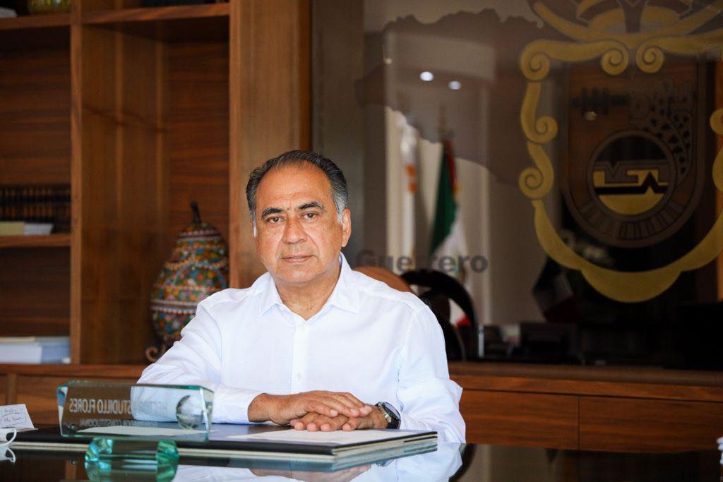 Reconoce Astudillo a Evelyn Salgado como gobernadora electa