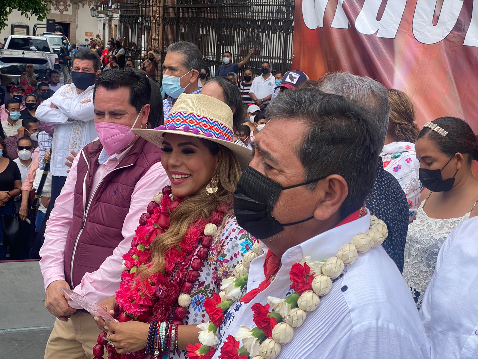 Llama Evelyn Salgado a dejar atrás la división y los conflictos