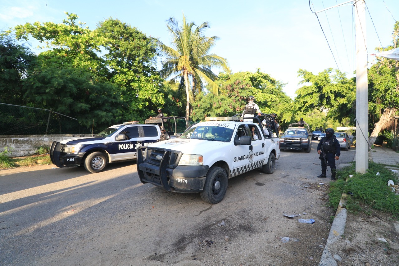 Inhiben autoridades de Acapulco baile en Puerto Marqués