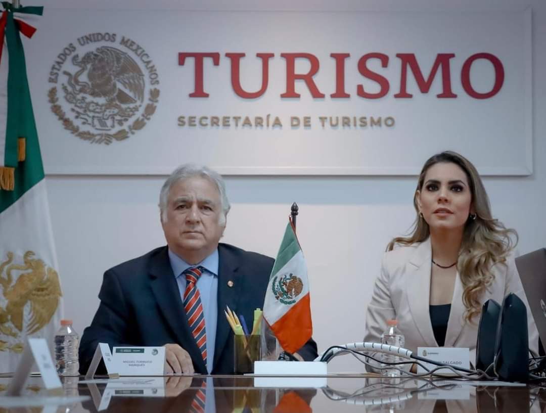Va Evelyn por regreso del Tianguis Turístico y Festival Acapulco