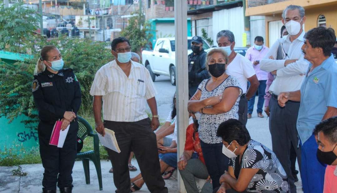 Titular de la SSyPCM mantiene acercamiento con vecinos de las colonias capitalinas