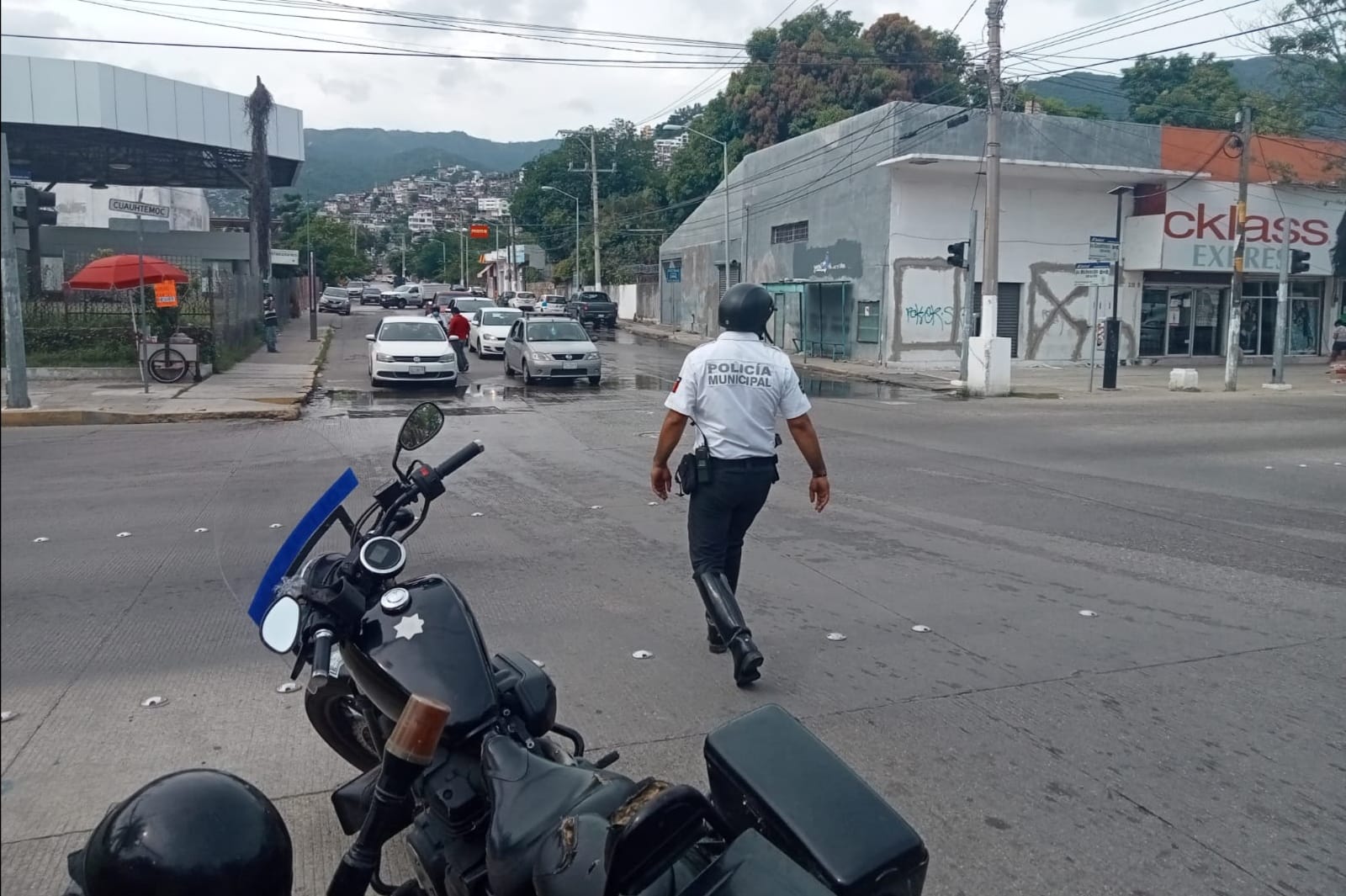 Paga Acapulco quincena a policias