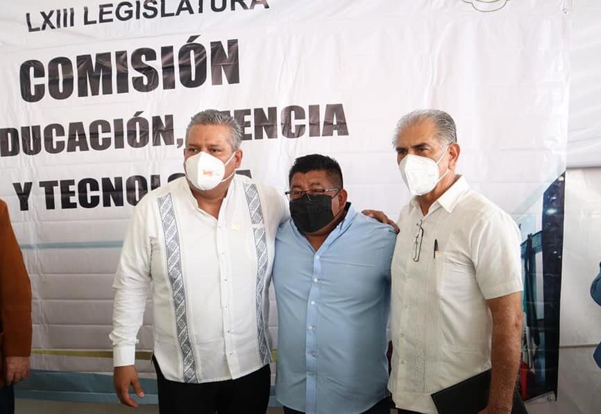 Fortalece Sección 14 del SNTE relación con Gobierno de Guerrero y Congreso