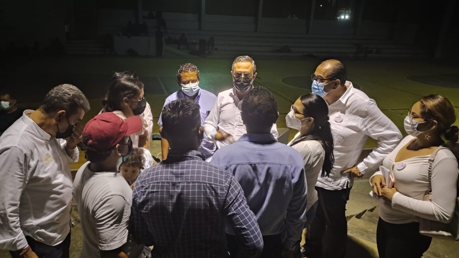 Brinda Gobierno de Guerrero apoyo a 60 haitianos abandonados en Acapulco