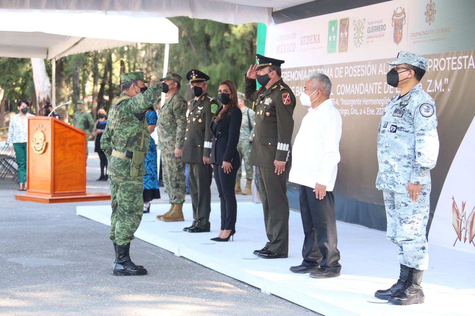 Asiste Evelyn Salgado a toma de posesión del nuevo Comandante de la 35 zona Militar en Chilpancingo