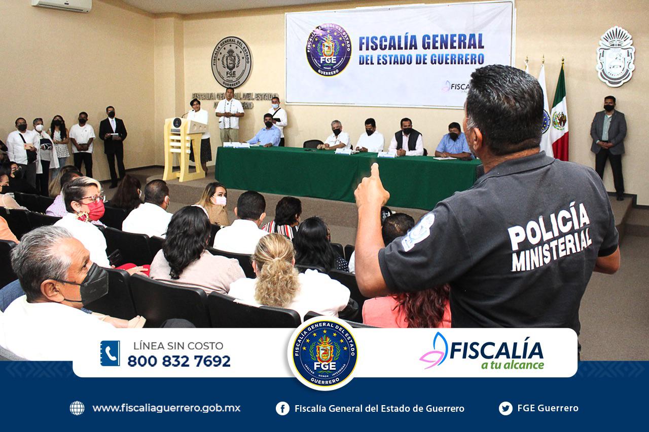 La Fiscalía está para servir y los trabajadores tienen certidumbre laboral: Fiscal Valdovinos