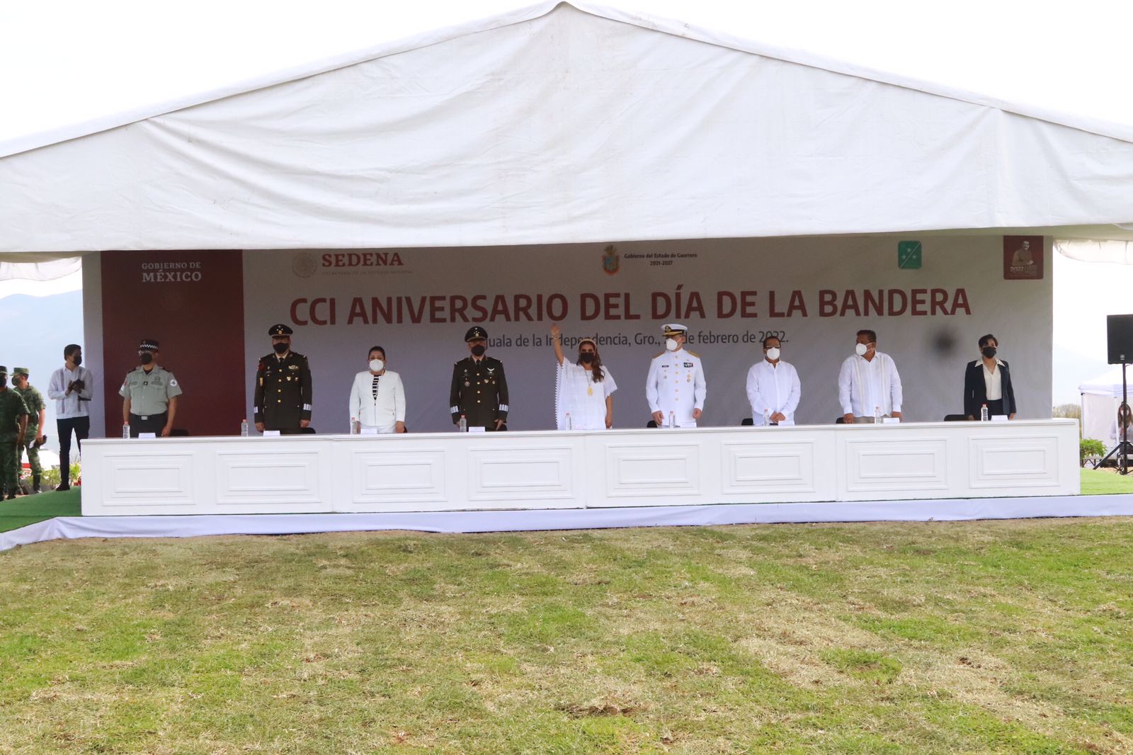 Conmemora Evelyn Salgado Día de la Bandera desde el Cerro del Tehuehue en Iguala