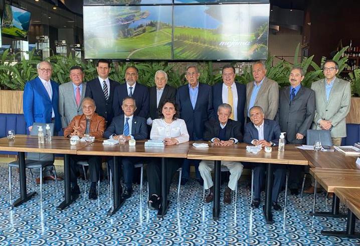Se integra Cuauhtémoc Cárdenas a Foro Plural de Exgobernadores