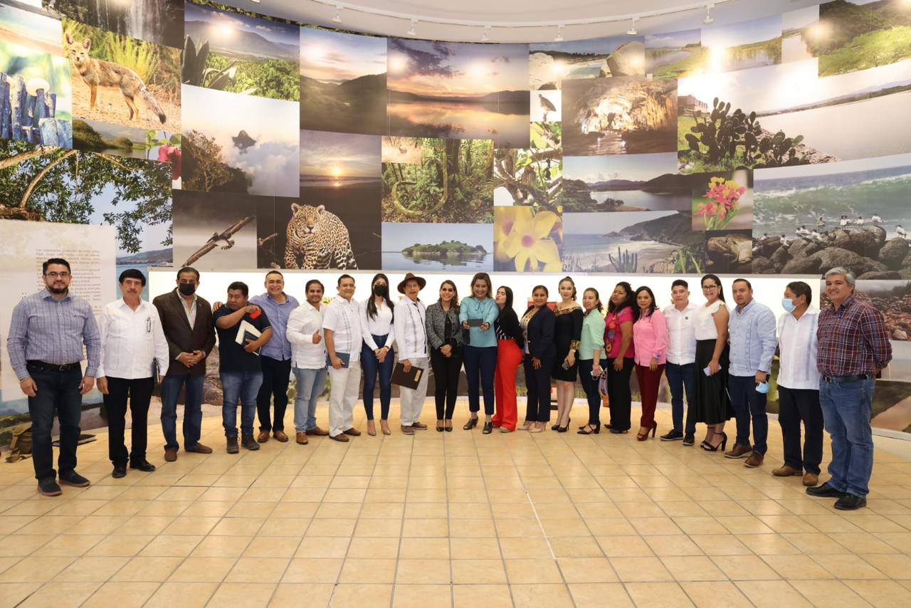Unidad de diputados de Morena en torno al gobierno de Evelyn Salgado Pineda