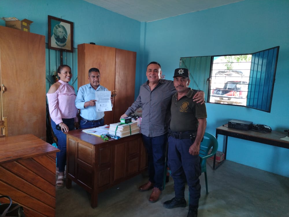Promueve José Efrén López consulta indígena y afromexicana en San Luis Acatlán