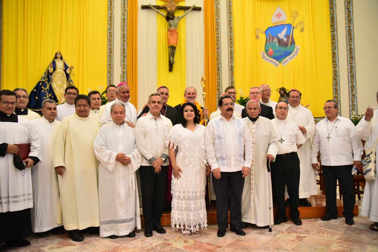 Puentes de paz y conciliación, ofrece la alcaldesa de Chilpancingo al nuevo obispo