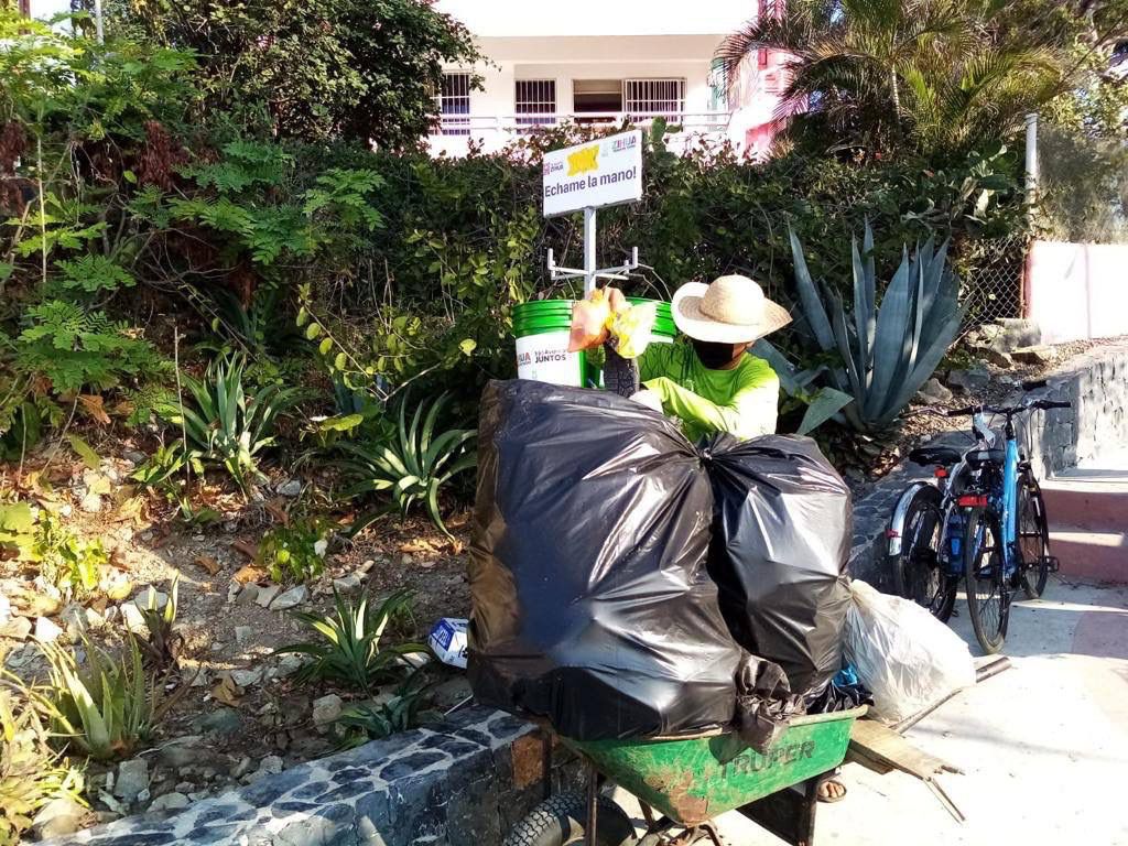 En vacaciones, retiran en Zihuatanejo más de 2,600 toneladas de basura