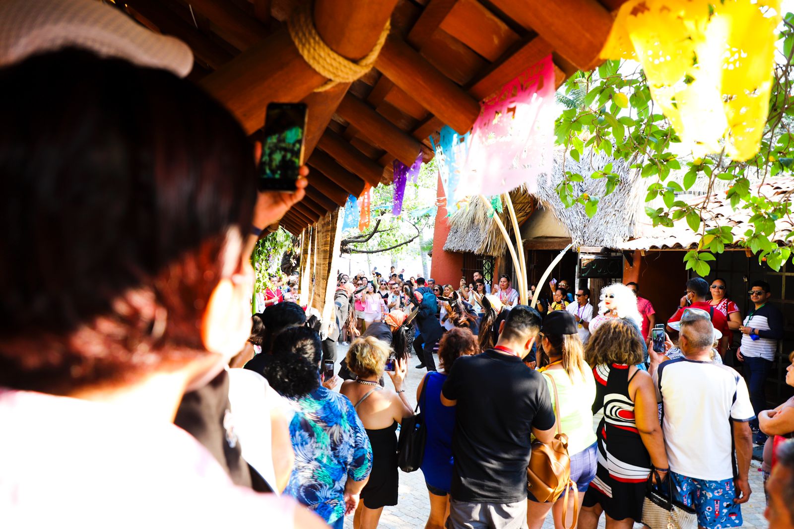 Recibe Zihuatanejo a 150 agentes de viaje para promocionar el destino