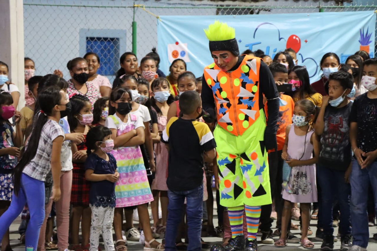 Festeja Media Luna a la niñez de las comunidades de Cocula y Tepecoacuilco