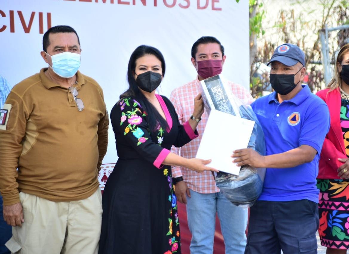 Incrementa Norma Otilia Hernández bono a brigadistas de PC