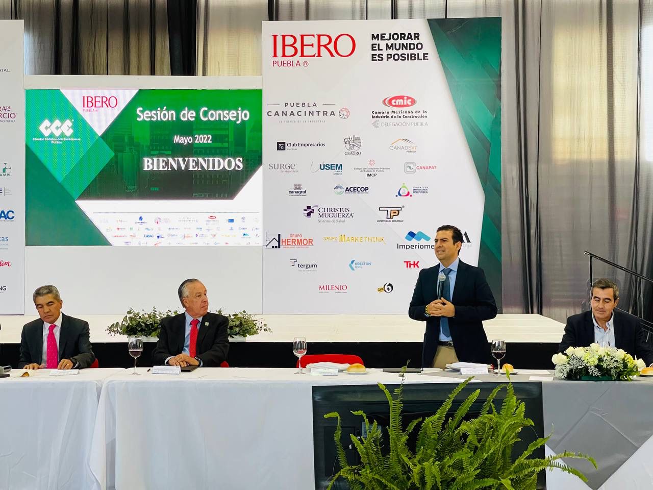 Presenta Jorge Sánchez ante empresarios de Puebla a Ixtapa Zihuatanejo como un destino para la inversión