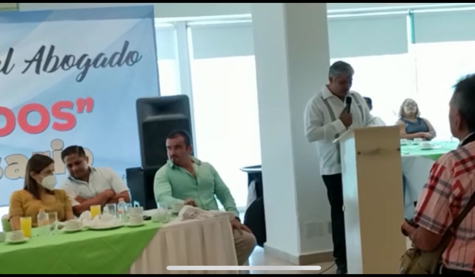 Reconoce Sánchez Esquivel labor de los profesionales del Derecho
