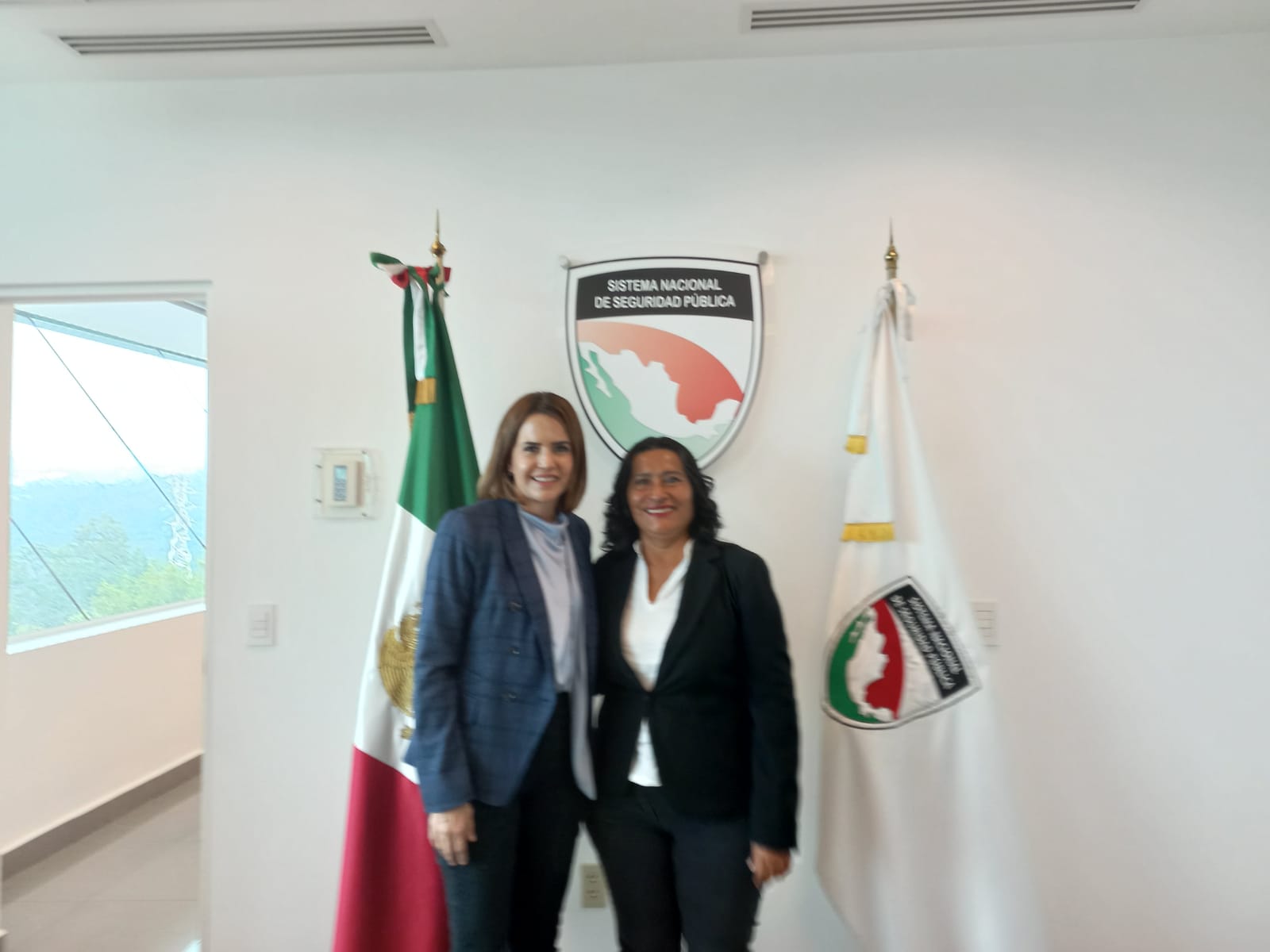 Gestiona Abelina López en Seguridad Pública federal vehículos y equipo para Acapulco