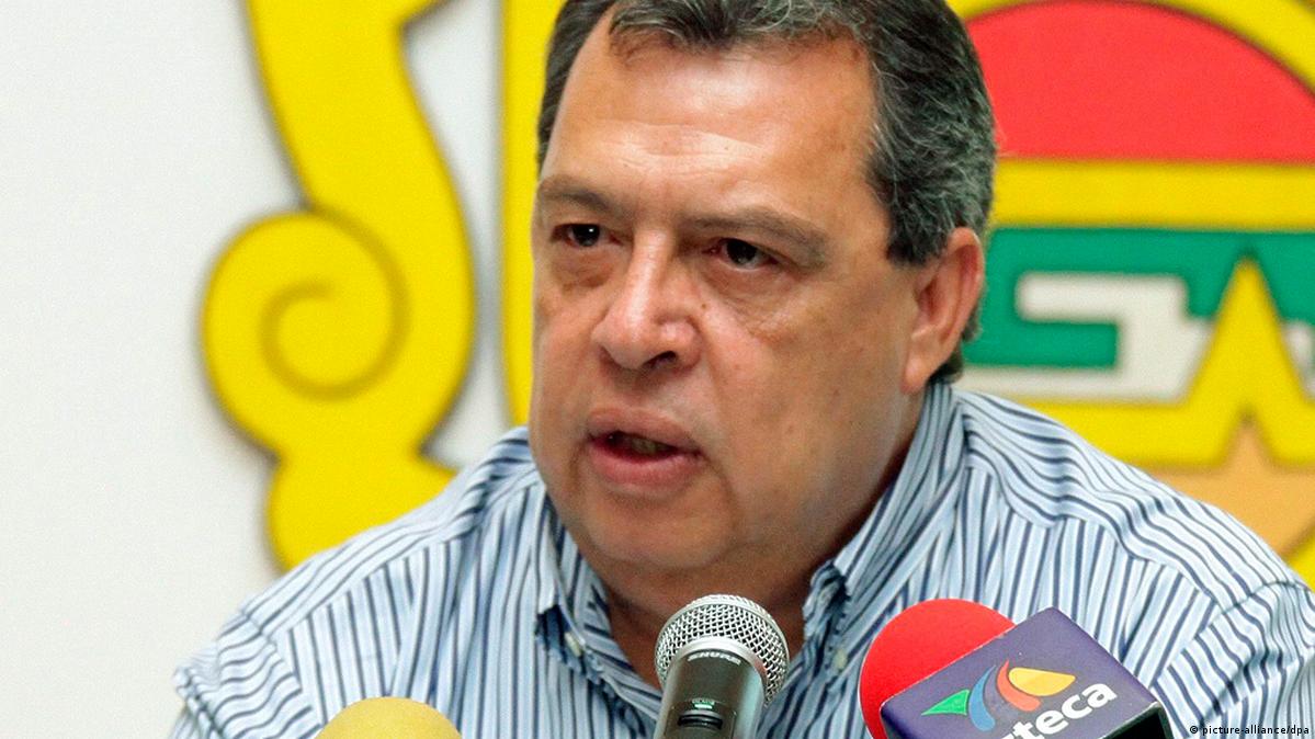 Nunca me reuní con Murillo Karam: Angel Aguirre