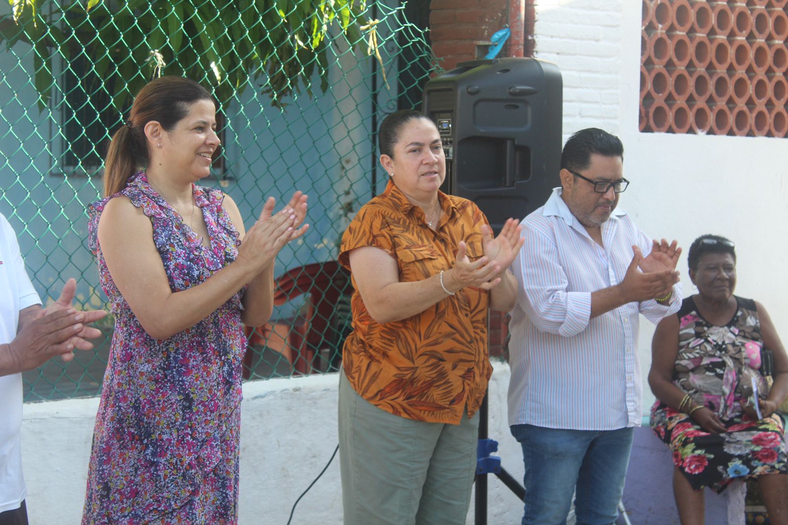 Inicia Julieta Fernández, programa gratuito de abastecimiento de agua en colonias de Acapulco