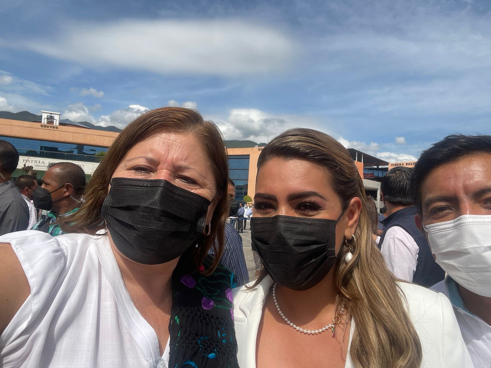 Reconoce Beatriz Vélez envío de unidades médicas a comunidades de Guerrero