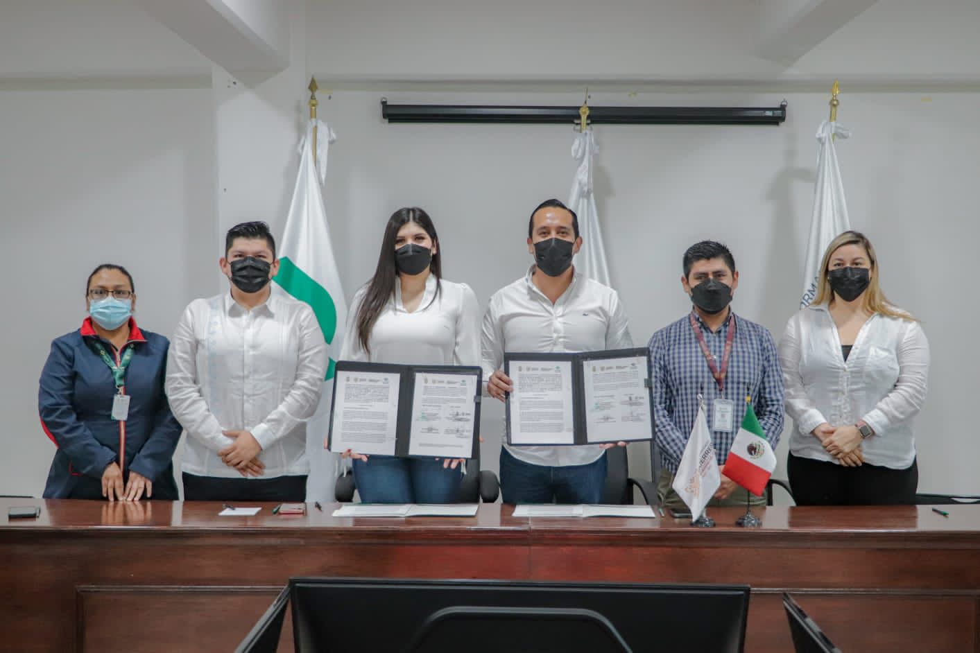 Firman Conalep Guerrero acuerdo con Secretaría de Migrantes
