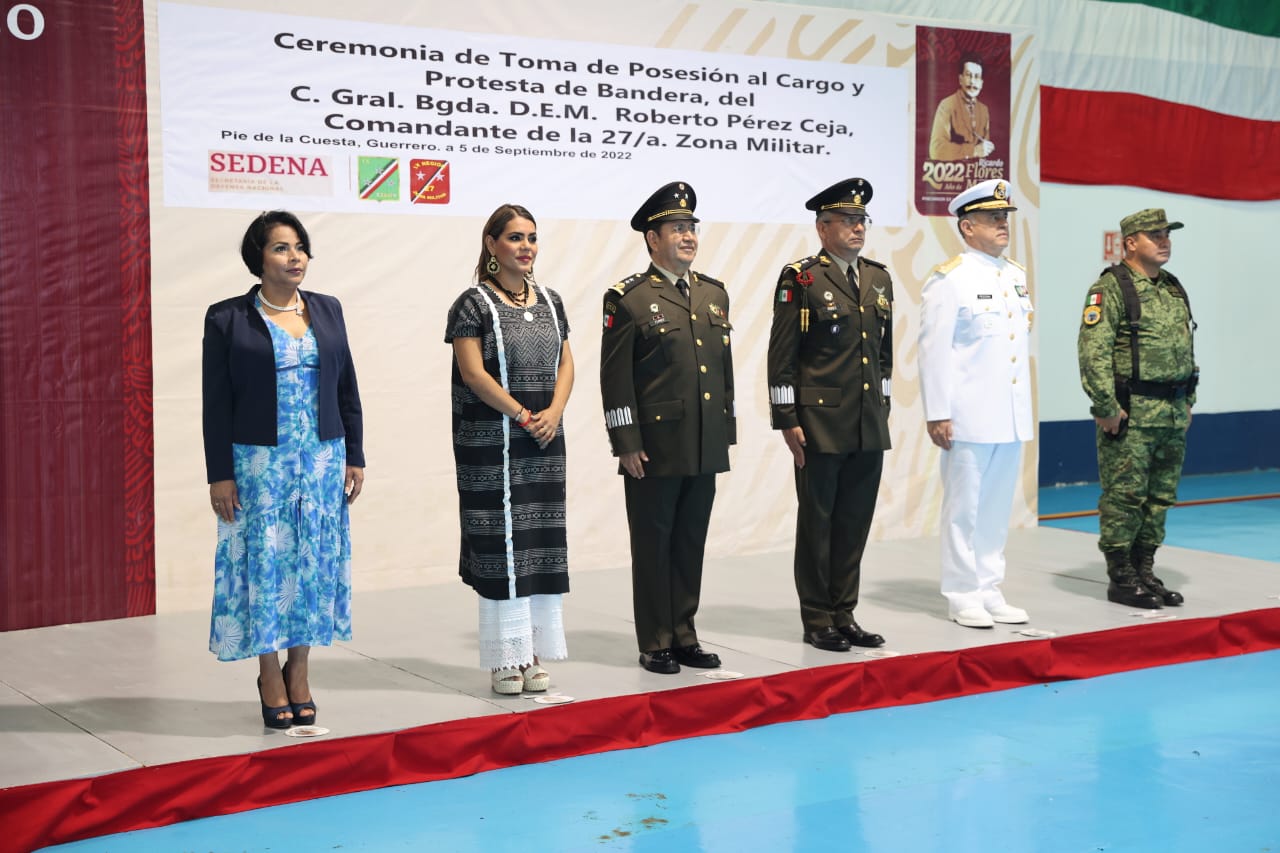 Da Evelyn Salgado bienvenida a nuevo comandante de la 27 Zona Militar