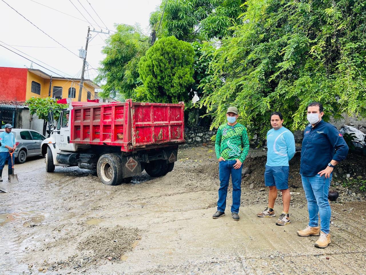 Intensifican limpieza en Zihuatanejo tras paso de #Lester